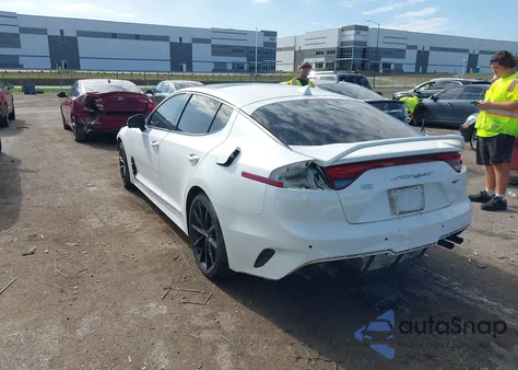 2022 Kia Stinger Gt2 z USA, uszkodzony, nr VIN KNAE55LC6N6108960